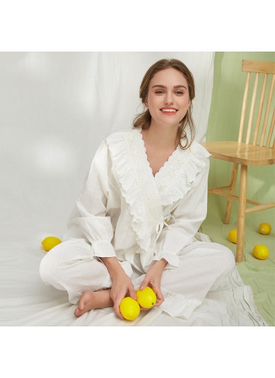 Women's Plus Size Loose Cotton Princess Long Sleeve Pajamas Set - V - neck Nightgown & Trousers