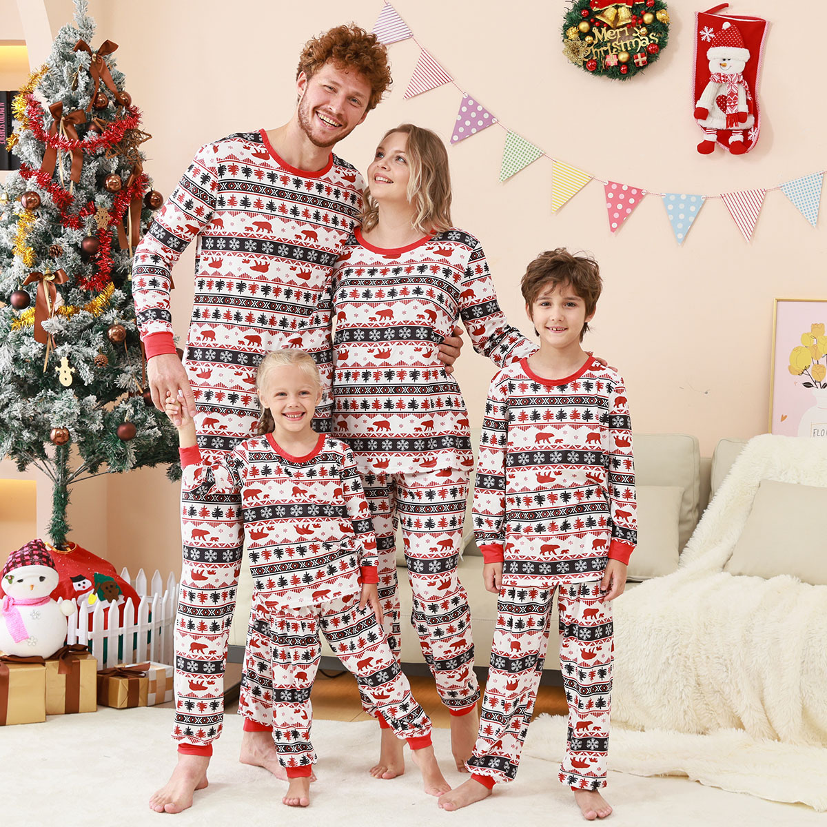 Christmas Family Matching Pajama Set – Plaid Patchwork Print Loungewear for Parents and Kids